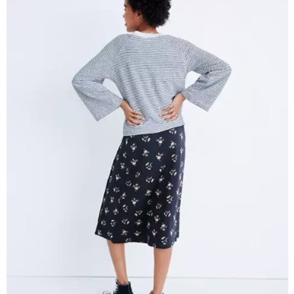 Madewell Terry Raglan Sweatshirt in Stripe - Picture 3 of 10